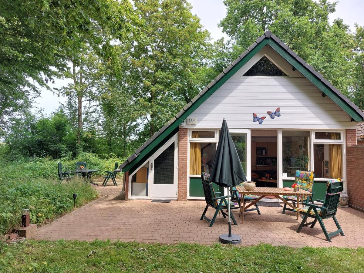 Butterflies, Bungalow 134 Simpelveld Bagian luar foto